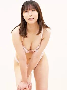 Ayami Emoto
