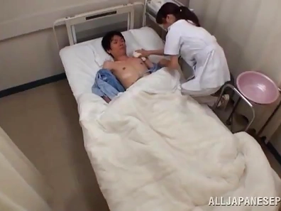 Seductive Nurse Uses Unique Techniques to Treat Her Patients' Needs Thoroughly