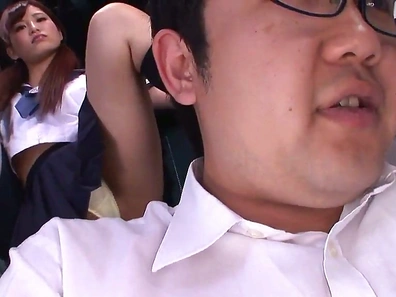 Curious Teen Notices Him Watching Porn, Boldly Offers Her Mouth for Fun