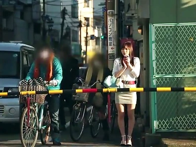 Sexy Asian Girl Gives Footjob Before Getting Fucked Hard