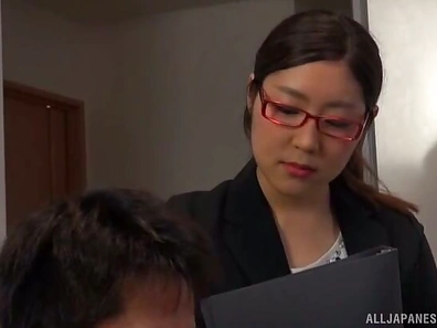 Asian Mikoto Yatsuka Craves Cock, Gives Smooth Bedside Pleasure Showdown