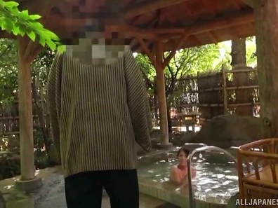 Hot Maki Kyouko's Poolside Fantasy Fulfilled With Outdoor Blowjob Bliss