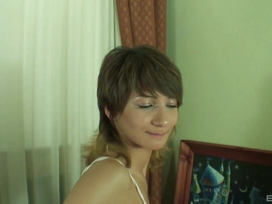 Skilled Russian Amateur Gets Her Ass Fucked Hard by Dildo & Stiff Cock