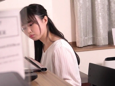Clandestine Perv Hotelier Captures Sneaky Japanese Babe's Solo Pleasure Moment