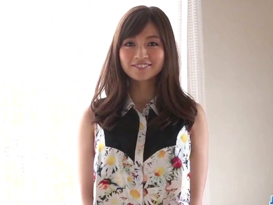 Shy Sayaka Niiyama Seduces With Sweet Kisses Before Juicy Sex