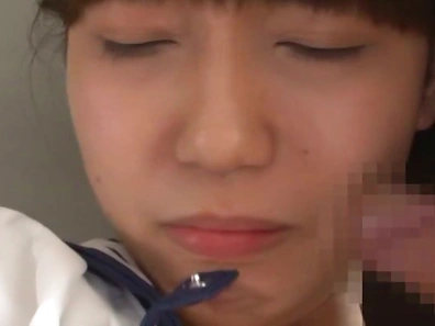 Akane Kuromochi gets kinky and swallows cum