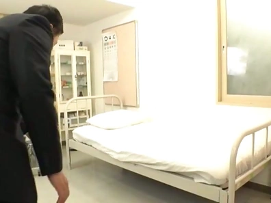 Tokyo schoolgirl Minatsuki Hikaru seduces a horny guy in a porn video