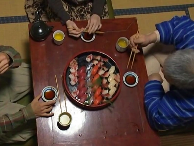Flexible Japanese mature chick enjoys oral games in 69